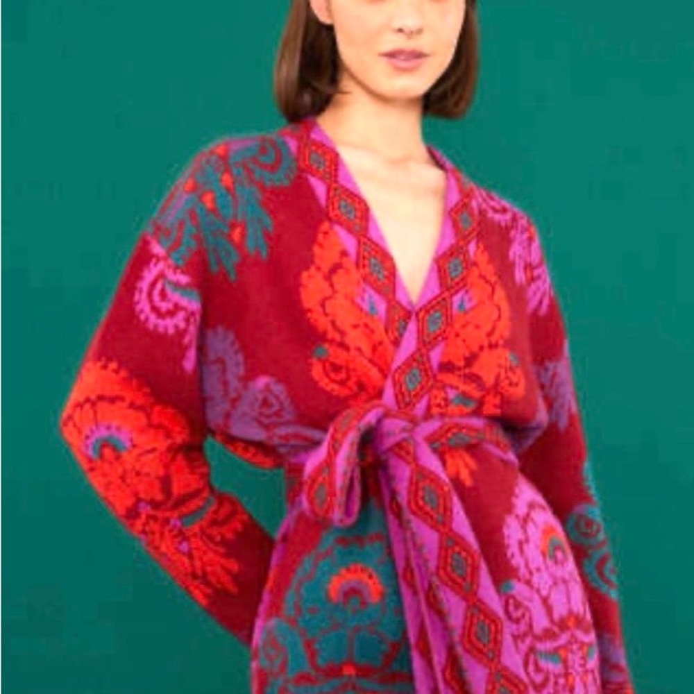 FARM Rio Vibrant Amulet Red and Purple Wrap Cardigan size sma